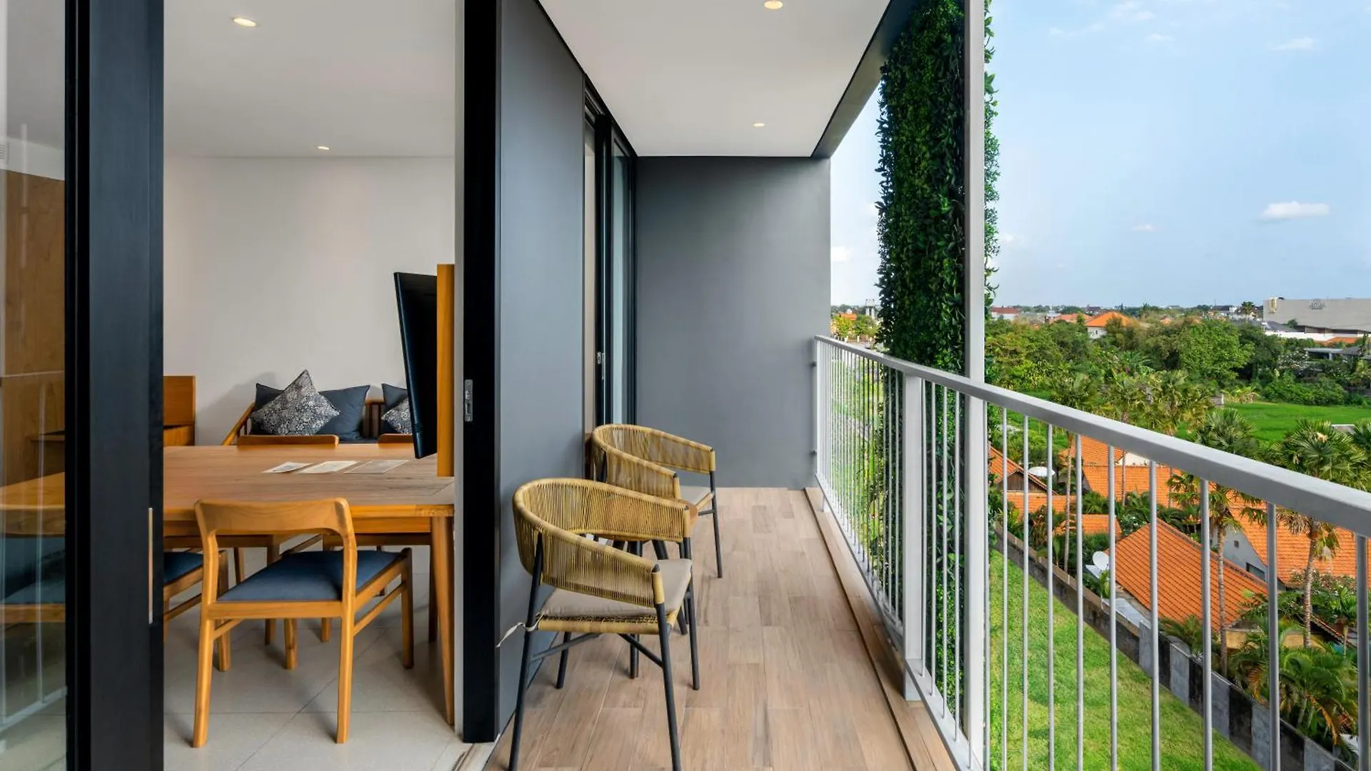Citadines Berawa Beach Bali Canggu  Aparthotel